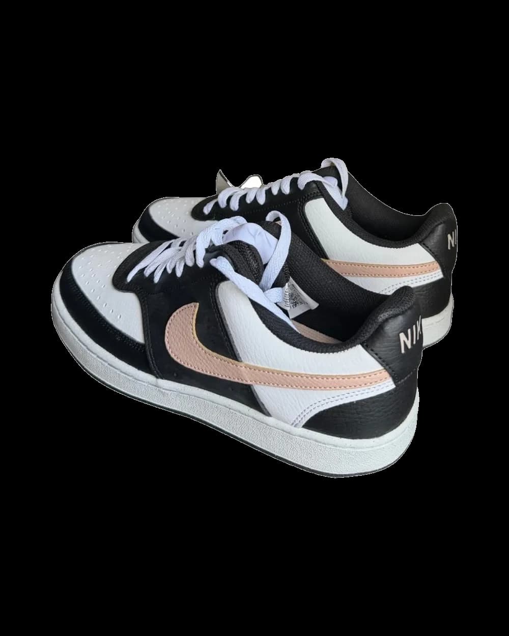 Nike · Blanco y negro